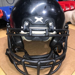 USED XENITH X2E+ YOUTH FOOTBALL HELMET - LARGE - BLACK