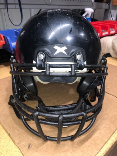 USED XENITH X2E+ YOUTH FOOTBALL HELMET - LARGE - BLACK