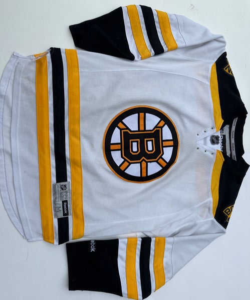BOSTON BRUINS JERSEY