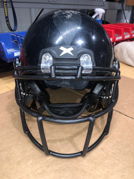 USED XENITH X2E+ YOUTH FOOTBALL HELMET - MEDIUM - BLACK