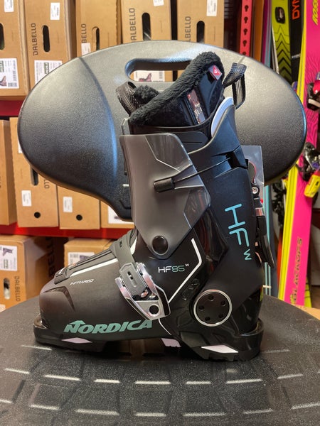 Mondo 23 & 23.5 Women's Nordica HF 85 W (GW) Ski Boots Soft Flex (New)