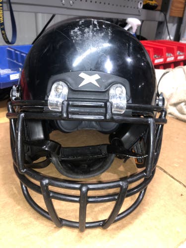 USED XENITH X2E+ YOUTH FOOTBALL HELMET - MEDIUM - BLACK
