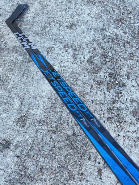 2 Pack CCM JETSPEED FT7 PRO, Pro Stock Hockey Stick Grip P88M 75 Flex Right 8653