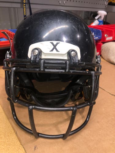 USED XENITH X2E+ YOUTH FOOTBALL HELMET - MEDIUM - BLACK