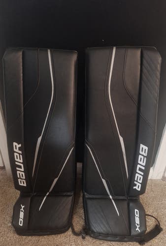 Medium Bauer Goalie Leg Pads (Used)