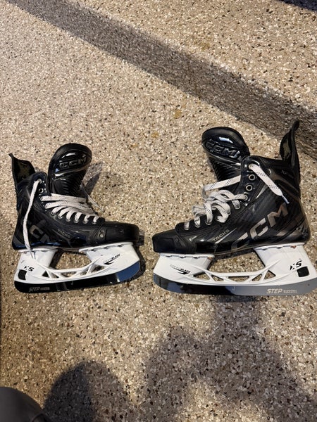 2024 CCM Tacks XF Pro Hockey Skates Regular Width 7.5 (Used)