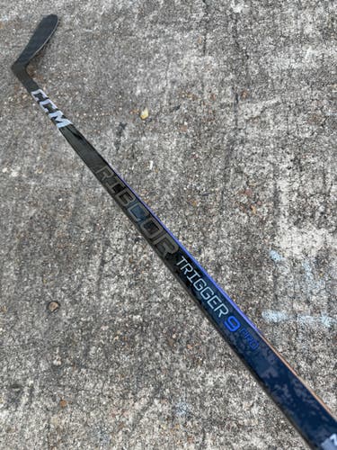 CCM Trigger 9 Pro Stock Hockey Stick Grip 80 Flex P90 Right 8675