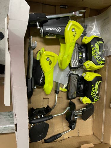 Tyrolia ATTACK 11 Binding Brand new .