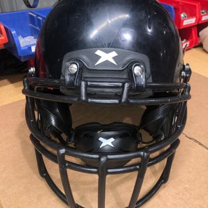 USED XENITH X2E+ YOUTH FOOTBALL HELMET - MEDIUM - BLACK