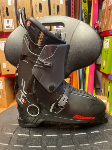 Mondo 28 & 28.5 Men's Nordica HF 110 (GW) Ski Boots Medium Flex (New)