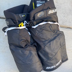 Men's Intermediate Medium Bauer Supreme 3S Pro Hockey Pants (Used)