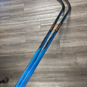 *2 PACK* Junior Bauer Nexus Sync Right Handed Hockey Stick P28 40 Flex (New)