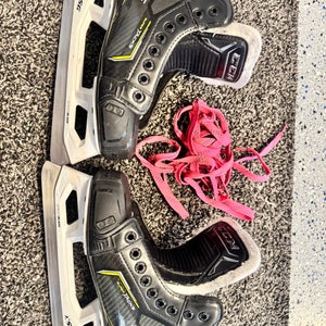 2023 CCM Super Tacks 9370 Hockey Goalie Skates Regular Width Size 4 (Used)