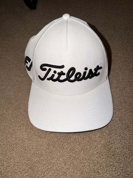 Titleist White Men's S/M Tour Elite Hat (Used)