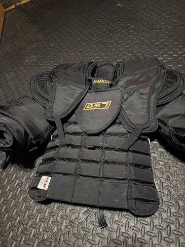 Large Simmons 997 Goalie Chest Protector Pro Stock (Used)