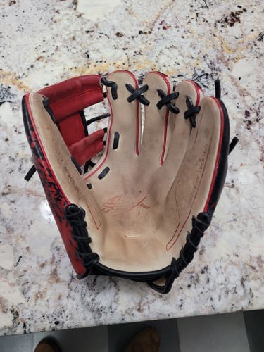 2025 Infield RH Rawlings REV1X Baseball Glove 11.5" (Used)