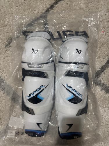 Senior Bauer Vapor Flylite 15" Shin Pads (New)