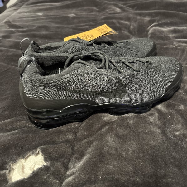 Gray Men's Adult Size M 11.0 (W 12.0) Nike (New)