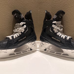 2022 Bauer Supreme Mach Hockey Skates Regular Width 6 (Used)