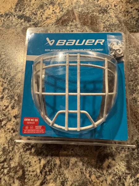 Bauer Cheater cage (white) includes hardware