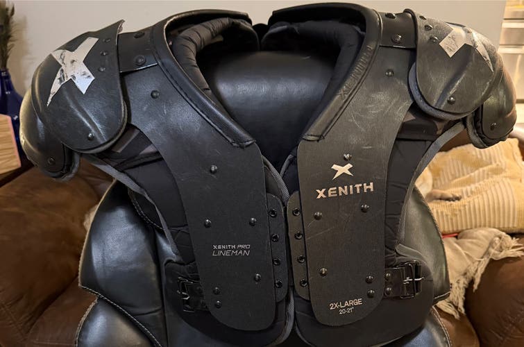 XXL Adult Xenith Pro Skill Shoulder Pads (Used)