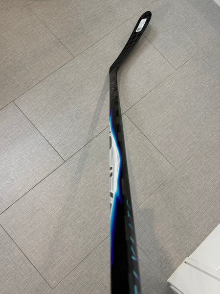 Senior Bauer Vapor FlyLite Right Handed Hockey Stick P92 70 Flex (New)