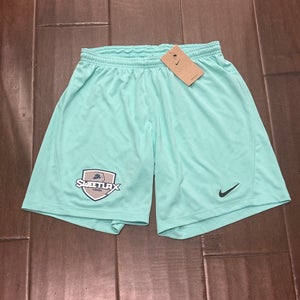 BRAND NEW SWEETLAX Nike (New) Adult Dri fit shorts Medium