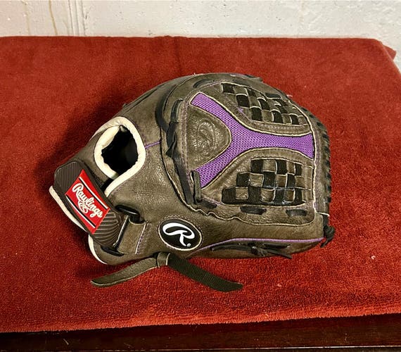 Rawlings Storm RHT Softball Glove 12.5"