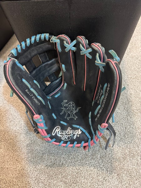 IMG custom Rawlings HOH KB17 | SidelineSwap | Buy and Sell on SidelineSwap