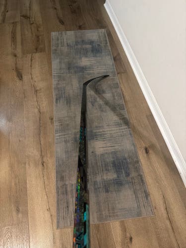 Senior Bauer Twitch Left Hand Hockey Stick P92 77 Flex (New)