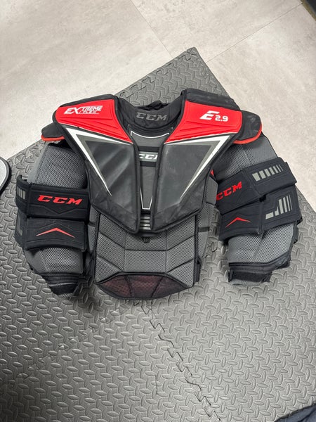 Medium 2022 CCM EFlex 2.9 Goalie Chest Protector (Used)