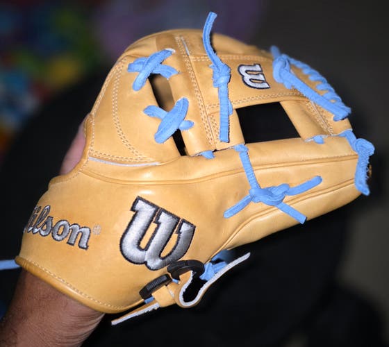 Wilson RH Infield A2K 1786 Baseball Glove 11.75" (Used) - Relaced