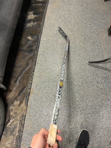 Senior Easton Original Synergy Left Hand Hockey Stick 100 Flex (Used)