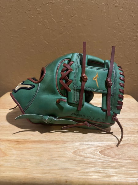 2023 Mizuno Pro Select RH Infield Baseball Glove 11.5" (Used)