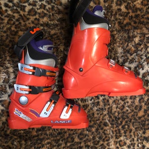 Ski Boots size US 6 w