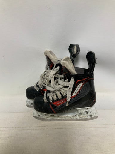 Used CCM JETSPEED 280 Junior Hockey Skate Junior 02.5 11823-S000036262