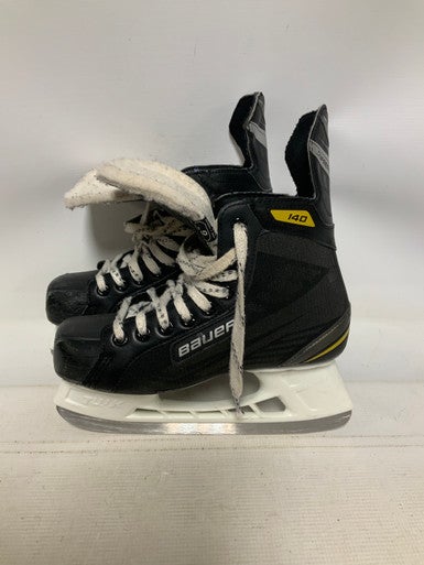 Used Bauer SUPREME 140 Intermediate Hockey Skate Intermediate 6.0 11823-S000036255