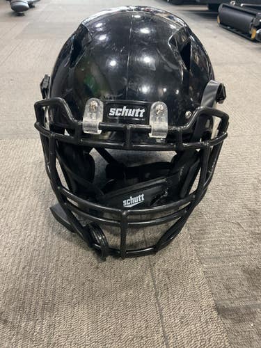 Used Schutt VENGEANCE PRO LTD II FB Helmet Black XL 11614-S000226548