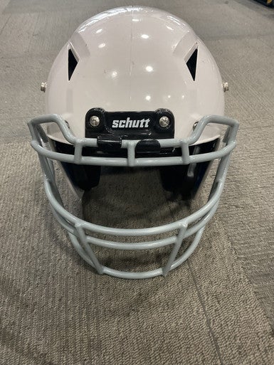 Used Schutt YOUTH VENGEANCE A11 FB Helmet White SM 11614-S000226549