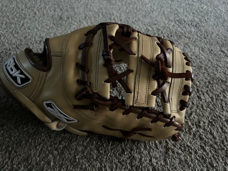 Reebok vr6000 RH First Base Baseball Glove 12.75" (Used)