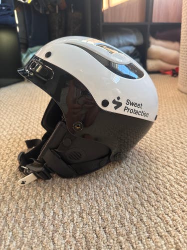 Unisex Small / Medium Sweet Protection Switcher Mips Helmet (Used)