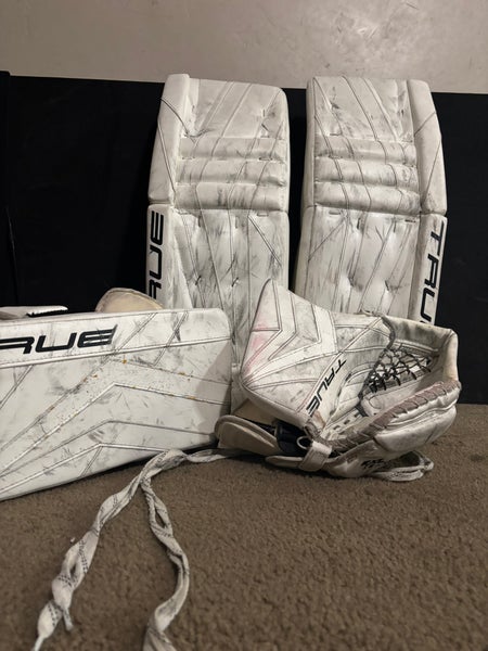 31" 2022 True 7X3 Regular Goalie Full Set (Used)