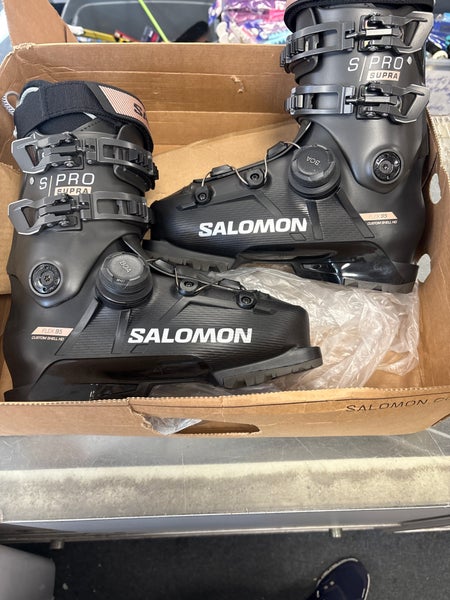 Mondo 25 & 25.5 Women's Salomon S/Pro All Mountain Ski Boots Medium Flex (New)