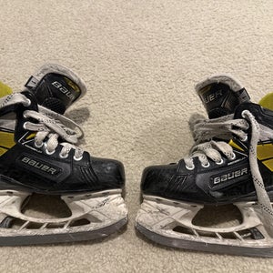 2020 Bauer Supreme 3S Hockey Skates Extra Wide Width Size 1 (Used)