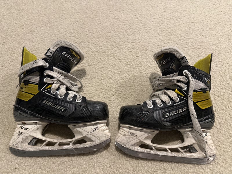 2020 Bauer Supreme 3S Hockey Skates Extra Wide Width Size 1 (Used)