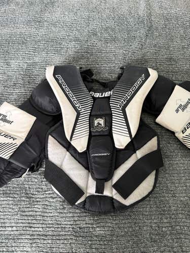 Large/Extra Large Bauer Prodigy 3.0 Goalie Chest Protector (Used)