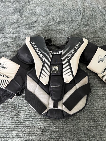 Large/Extra Large Bauer Prodigy 3.0 Goalie Chest Protector (Used)