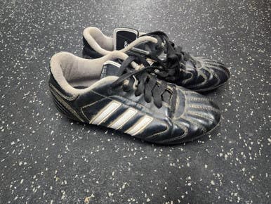 Used Adidas Soccer Cleats Black Junior 01.5 11849-S000034212