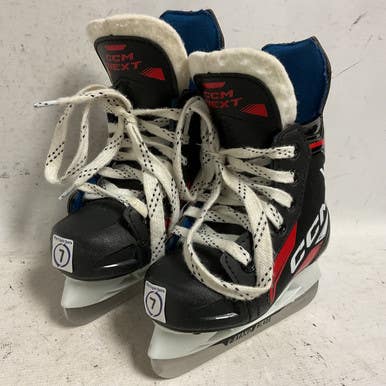Used CCM NEXT Youth Hockey Skate Black Youth 07.0 11855-S000195667