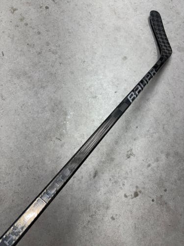 P88 70 Flex Senior Bauer Hyp2lite Left Hand Hockey Stick Pro Stock (Restored)